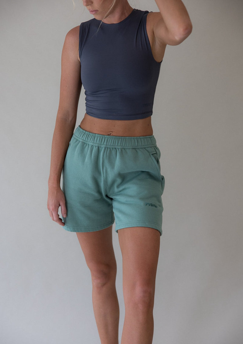 THE SWEAT SHORT IN GREEN