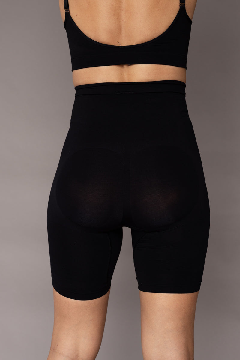 SCULPT SHAPE SHORT